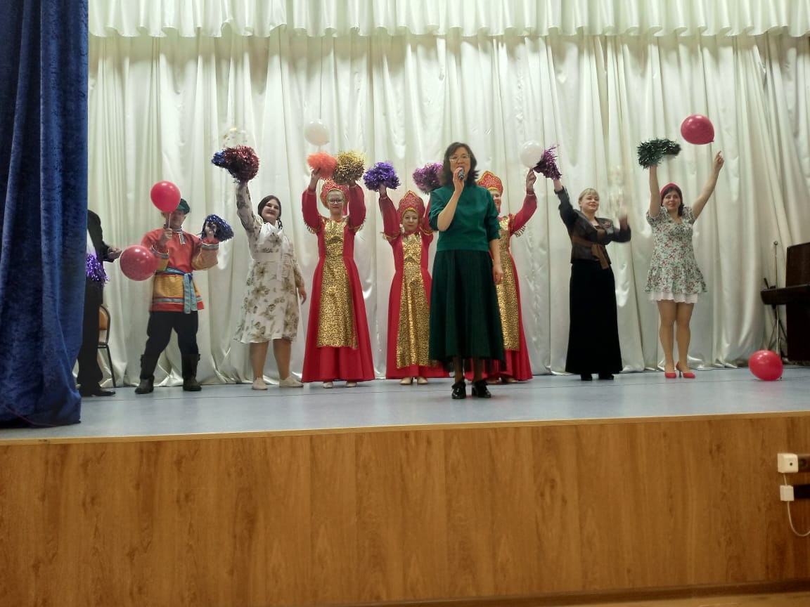 Праздничный концерт «Новогоднее ассорти» Дворец культуры поселка Великооктябрьский
itemprop=